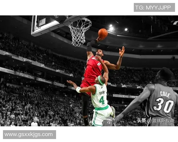 篮球明星与足球明星颜值对比谁更具魅力与吸引力的深度分析与讨论